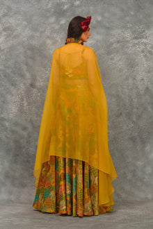 Jharokha Cape Set